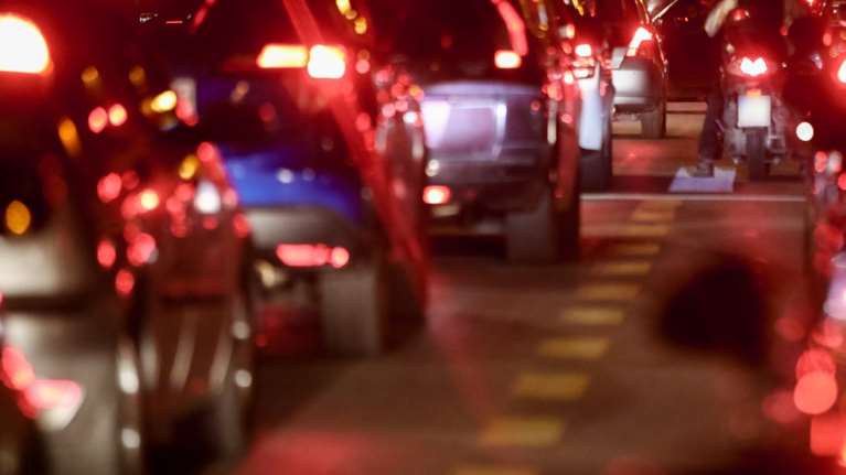 Συνεχίζεται η έξοδος των εκδρομέων για το τριήμερο του Αγ. Πνεύματος- Αυξημένη η κίνηση στην Αθηνών-Κορίνθου