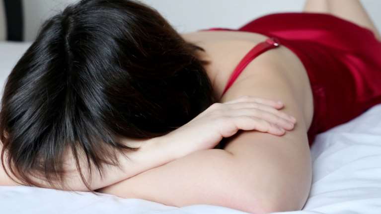 Σοκ: 42χρονος βίαζε γυναίκες, τις εξέδιδε και γυρνούσε ταινίες πορνό - Παρίστανε τον φίλο του Χρυσοχοΐδη