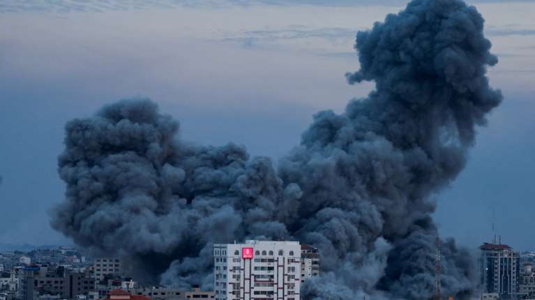 Πόλεμος στο Ισραήλ: Ο ισραηλινός στρατός επιβεβαιώνει ότι πολίτες και στρατιώτες έχουν αιχμαλωτιστεί