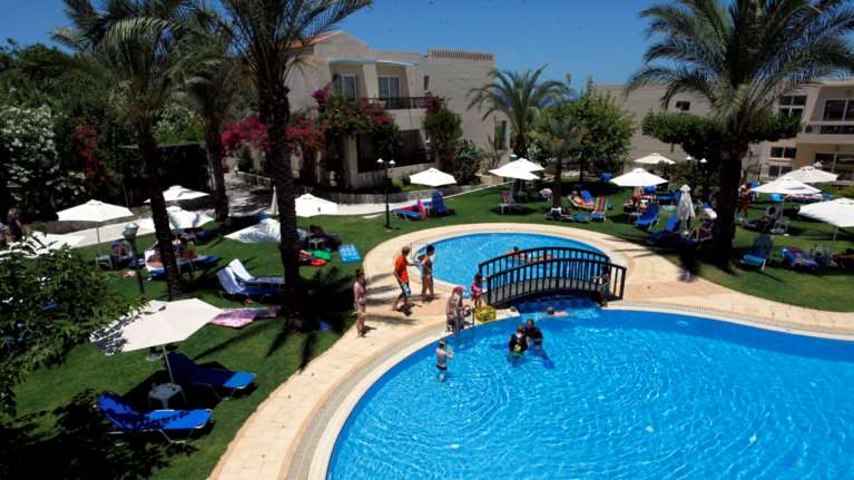 Πρ. Ομοσπονδίας Ξενοδόχων: 25% η πληρότητα στα ξενοδοχεία- Χωρίς μέτρα προστασίας τα airbnb