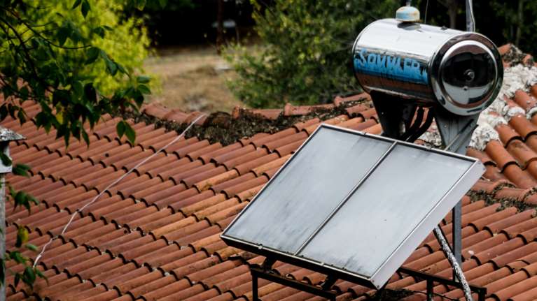 &quot;Αλλάζω θερμοσίφωνα&quot;: Πότε ανοίγει η πλατφόρμα για τις επιδοτήσεις έως 60%