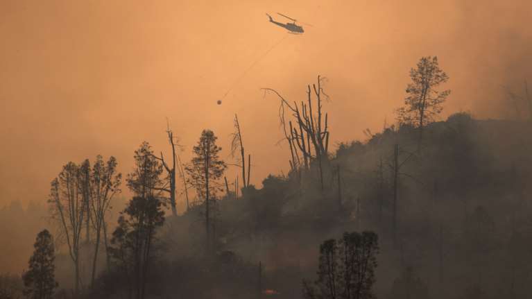 ΗΠΑ: Σε κατάσταση έκτακτης ανάγκης πέντε κομητείες εξαιτίας των πυρκαγιών στην Καλιφόρνια