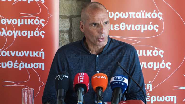 Ο Βαρουφάκης κλείνει την πόρτα στον ΣΥΡΙΖΑ: Δεν μας ενδιαφέρει το μετεκλογικό αλισβερίσι