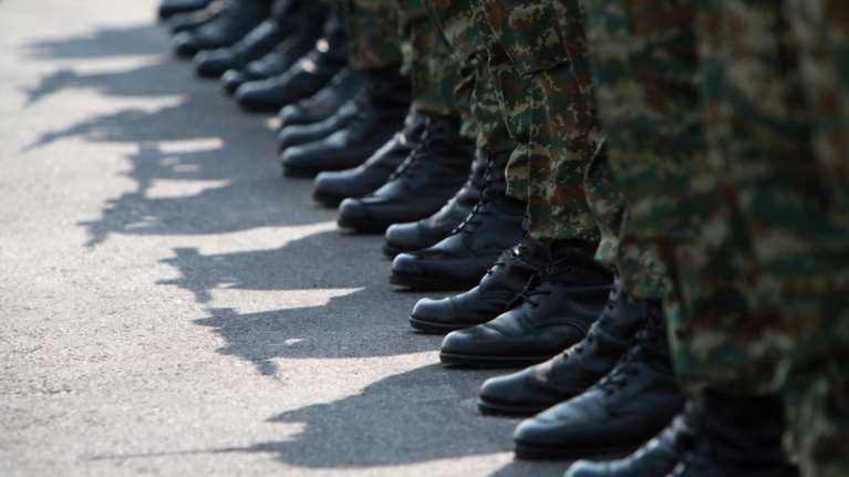 Πρόσκληση για κατάταξη στον Στρατό Ξηράς με τη 2022 ΣΤ/ΕΣΣΟ