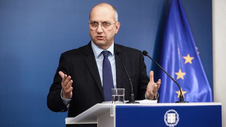 Οικονόμου: &quot;Η πλήρης κάλυψη στον κ. Παππά δείχνει ότι τα βαρίδια του παρελθόντος κρατούν γερά τον κ. Τσίπρα&quot;