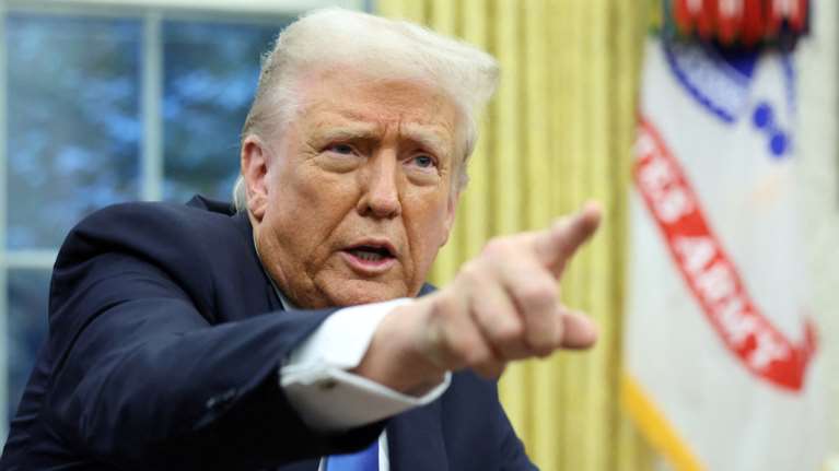 &quot;Θα σας απελάσουμε&quot;: Το μήνυμα του Τραμπ στους μετανάστες για τη γιορτή των ερωτευμένων