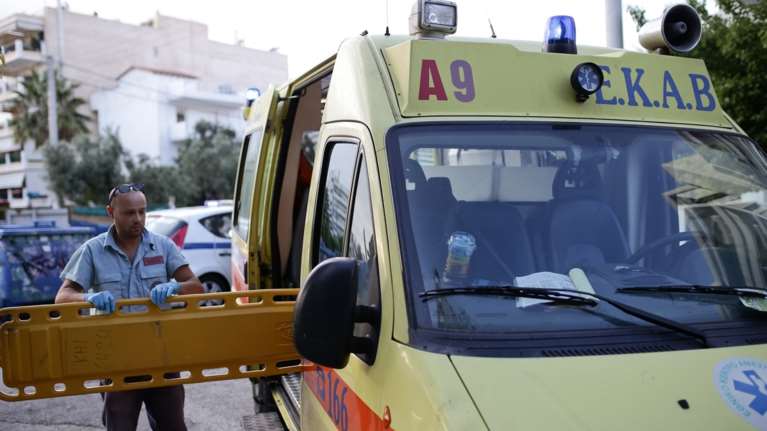 Αυτοκίνητο παρέσυρε 13χρονο στην Καλαμαριά - Τραυματίστηκε στο κεφάλι