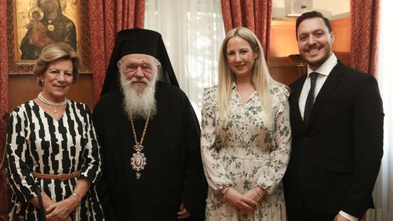 Γάμος Θεοδώρας: Επίσκεψη στον Αρχιεπίσκοπο Ιερώνυμο - Μαζί με την Άννα-Μαρία και τον μέλλοντα σύζυγό της, Μάθιου Κουμάρ