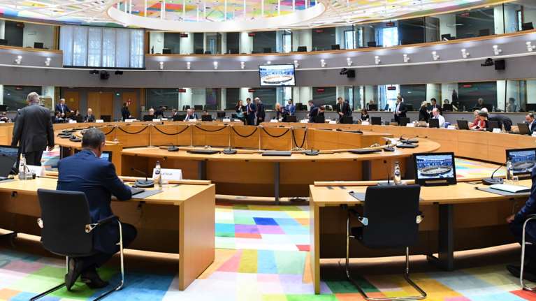 Eurogroup: Μέτρα 6 δισ. και ελάφρυνση του χρέους - &quot;Απόφαση ορόσημο για την Ελλάδα&quot; το μήνυμα Σταϊκούρα