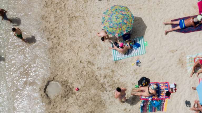 Με καύσωνα μας αποχαιρετά ο Αύγουστος: Σε ποιες περιοχές θα &quot;χτυπήσει&quot; 38 βαθμούς ο υδράργυρος