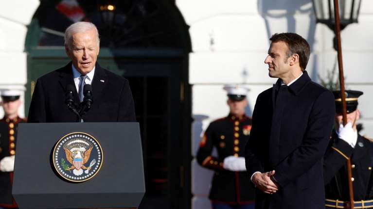 Κατηγορηματικός o Μπάιντεν: "Θα μιλήσω με τον Πούτιν μόνο αν θέλει να βάλει ένα τέλος στον πόλεμο"