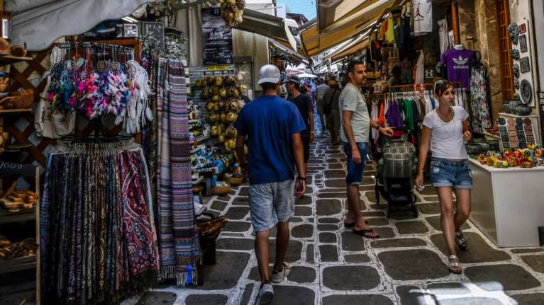 Τελεσίγραφο για οκτώ &quot;κόκκινα&quot; νησιά: Μέτρα προ των πυλών