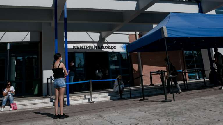 Εμβολιασμοί: Ποιοι δεν χρειάζεται να κάνουν τρίτη δόση εμβολίου - Διευκρινίσεις από Θεοδωρίδου, Θεμιστοκλέους