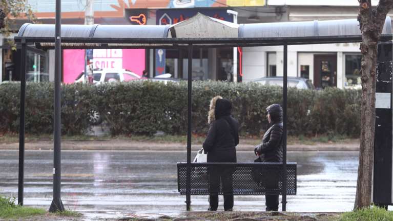 Καιρός: Διαλύεται o αντικυκλώνας, πέφτει η θερμοκρασία – Πότε θα ξεκινήσουν οι βροχές και ποιες περιοχές θα επηρεαστούν