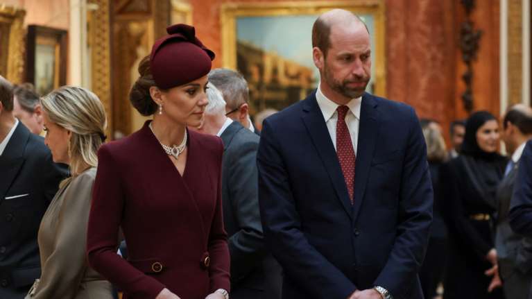 Κέιτ Μίντλετον: Η αλλαγή εμφάνισης στο παλάτι που δεν πρόσεξε κανείς - Ο λόγος που δεν πήγε στη βραδινή δεξίωση