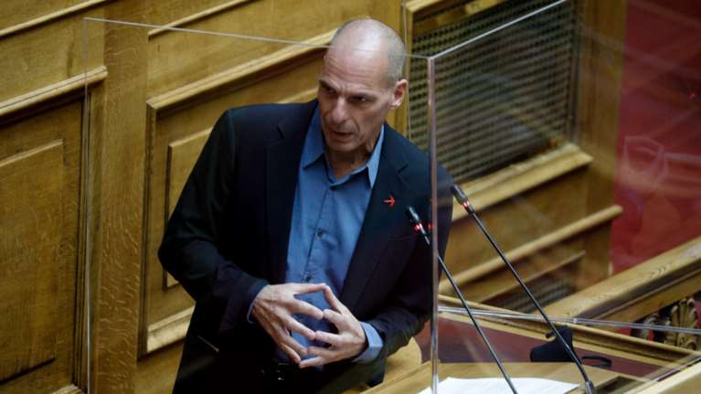 Ερώτηση Βαρουφάκη σε Μητσοτάκη για τις δηλώσεις Πικραμμένου περί σχεδίου κλεισίματος τραπεζών