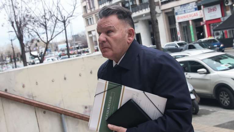 Προκλητικοί οι δικηγόροι των &quot;12&quot; στη δίκη για τη δολοφονία του Αλκη - &quot;Ο Κούγιας είναι όνειδος της δικηγορίας&quot;