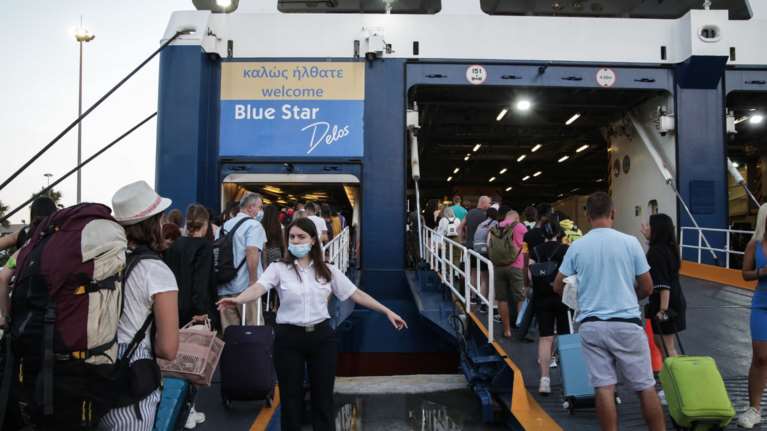 Προς μείωση τιμών στα ακτοπλοϊκά εισιτήρια - Σε ποιες κατηγορίες επιβατών έρχονται εκπτώσεις 20%