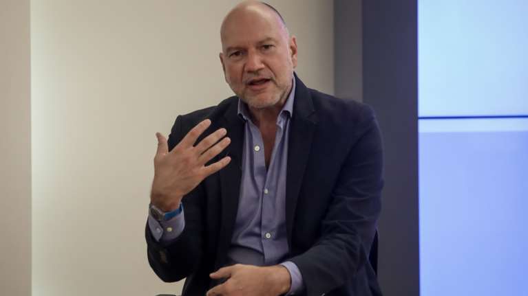 Στάθης Καλύβας: Η ανάρτηση για τα Τέμπη και τους πολιτικούς σχηματισμούς τύπου "Χαροκαμένη Μάνα" που άναψε φωτιές στο Χ