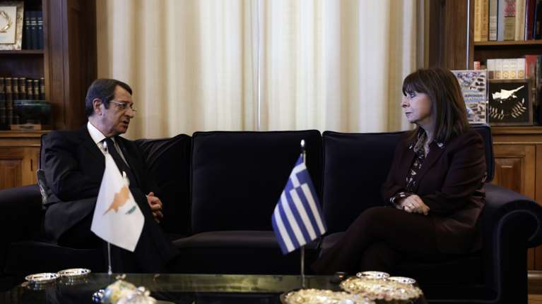 Συνάντηση Σακελλαροπούλου - Αναστασιάδη: &quot;Μετά από 10 χρόνια τερματίζεται η παρουσία μου στη διακυβέρνηση της χώρας&quot;