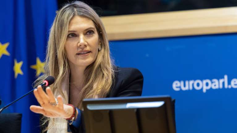 Qatargate: Θρίλερ με την Εύα Καϊλή - Αρνείται να παραιτηθεί - Πληροφορίες ότι έχει μεταφερθεί σε άλλη φυλακή [βίντεο]