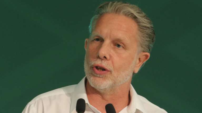 Γερουλάνος: Ο Ανδρουλάκης επιτίθεται γιατί ξέρει ότι είμαι ο μόνος που μπορεί να τον κερδίσει στον β&#39; γύρο