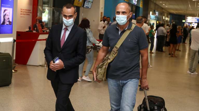 ΥΠΕΞ: Επέστρεψαν με ασφάλεια δύο ακόμη Έλληνες πολίτες από το Αφγανιστάν [Εικόνες-Βίντεο]