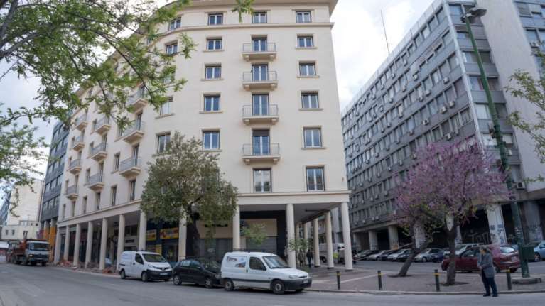 Εντυπωσιακό το νέο πολυδύναμο κέντρο αστέγων στο κέντρο της Αθήνας [εικόνες]