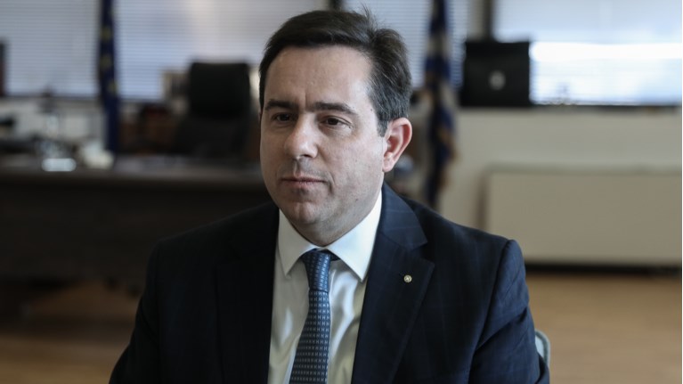 Νότης Μηταράκης