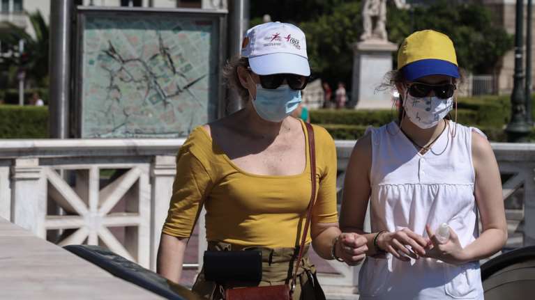 Κορονοϊός - Πέτσας: Τη Δευτέρα η απόφαση για νέα μέτρα ενόψει Δεκαπενταύγουστου - Οι τρεις νέες εστίες μετάδοσης