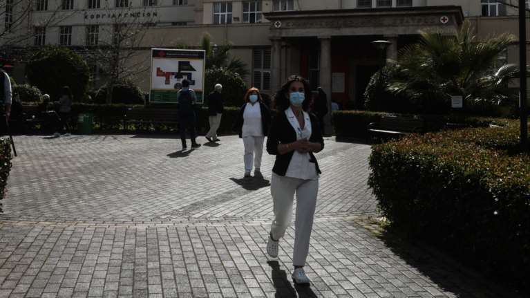 Κορονοϊός: Φόβοι ότι τα κρούσματα κορονοϊού θα φθάσουν σήμερα τα 4 χιλιάδες