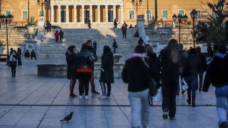 Ιστορική συμφωνία για επαναφορά των συλλογικών συμβάσεων – Ανακοινώσεις στις 10:30