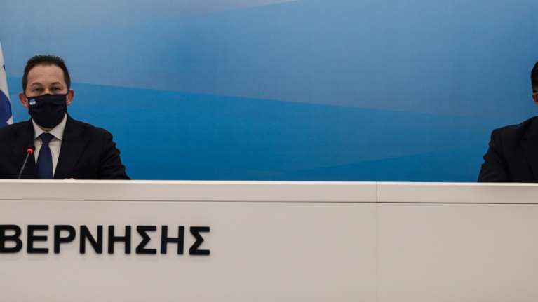 Ανοίγουν βιβλιοπωλεία και κομμωτήρια από Δευτέρα - Λιανεμπόριο μόνο με κούριερ ή παραλαβή από κατάστημα