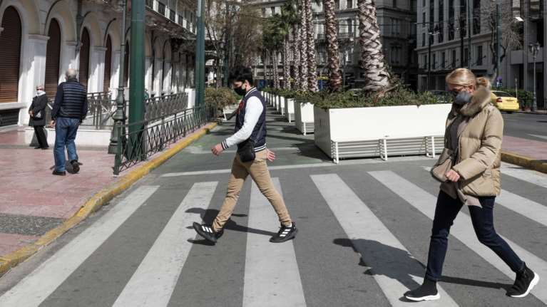 Κορονοϊός: &quot;Εφιάλτης&quot; με 2.702 νέα κρούσματα σήμερα - 40 θάνατοι και 431 διασωληνωμένοι