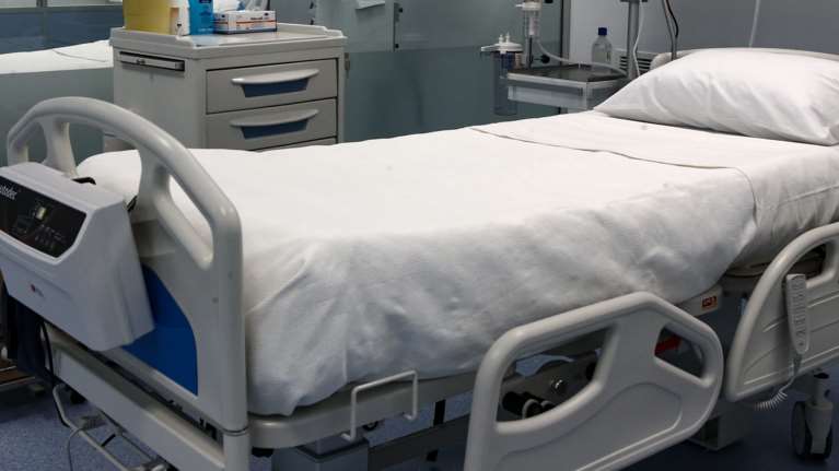 Ερωτήματα για τη νεκρή 15χρονη από κορονοϊό στη Θήβα: Δυο φορές την έστειλαν από το νοσοκομείο πίσω στο σπίτι της