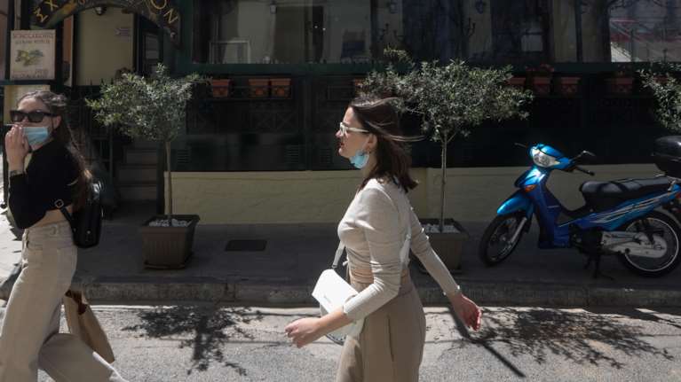 Κορονοϊός: 2.754 νέα κρούσματα σήμερα - 76 θάνατοι και 819 διασωληνωμένοι