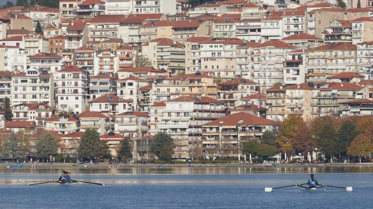 Μίνι lockdown σε Καστοριά, Ξάνθη και Δράμα - Παρατείνονται τα μέτρα σε Πιερία, Ημαθία, Πέλλα, Καβάλα και Αργολίδα