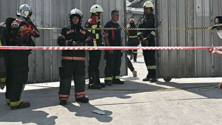 Μιανμάρ: Ο σεισμός απελευθέρωσε ενέργεια ίση με 334 ατομικές βόμβες - Δείτε live διασώστες να ψάχνουν επιζώντες στα ερείπια