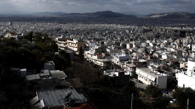 Ποιοι δανειολήπτες θα κερδίσουν έως και 50 ευρώ τον μήνα μέσα στο 2025 - Το νέο τοπίο μετά την πτώση των επιτοκίων