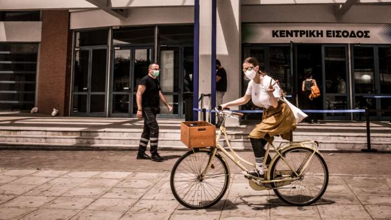 Φάκελος &quot;Εμβολιασμοί&quot;: Οι &quot;πρωταθλητές&quot; και οι &quot;ουραγοί&quot; ανά ηλικιακή ομάδα