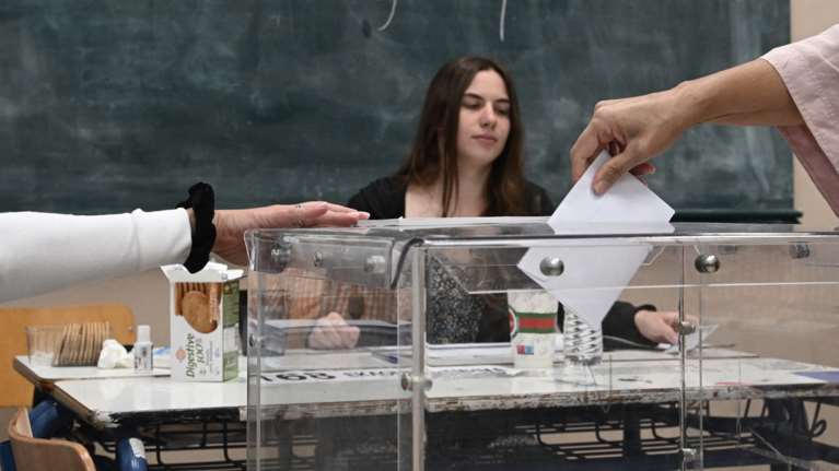 Δημοσκόπηση Prorata: Ανατροπή με το ΠΑΣΟΚ, περνά τον ΣΥΡΙΖΑ και έρχεται στη δεύτερη θέση - Στο 33,3% η ΝΔ