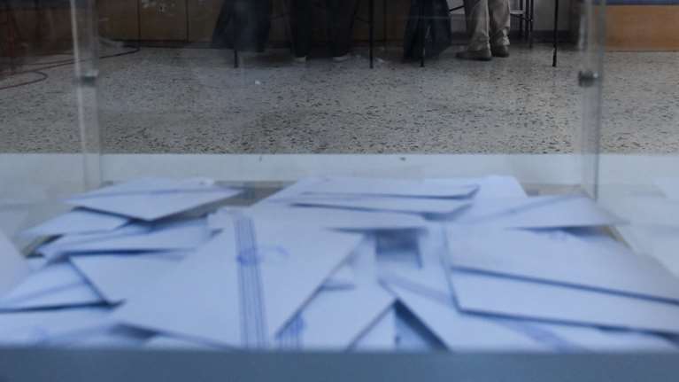 Ευρωεκλογές 2024: Κυριαρχία της ΝΔ, αλλά και αυξανόμενη δυσαρέσκεια για την κυβέρνηση - Τι δείχνουν οι τελευταίες δημοσκοπήσεις