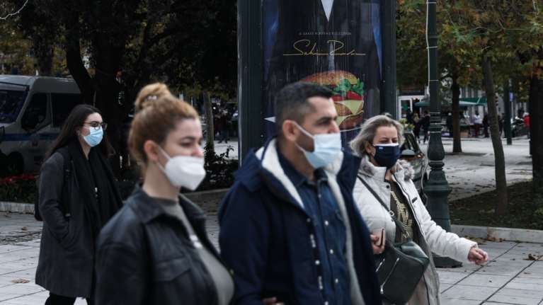 Κορονοϊός: 11.124 νέα κρούσματα και 97 θάνατοι σε 24 ώρες - 571 οι διασωληνωμένοι