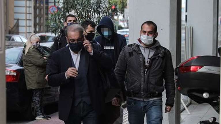 Φονικό στις Σπέτσες: Προσωπικές οι διαφορές του γιου του καθηγητή στο ΕΜΠ με τον 26χρονο - Μπαρ, ναρκωτικά και όπλα