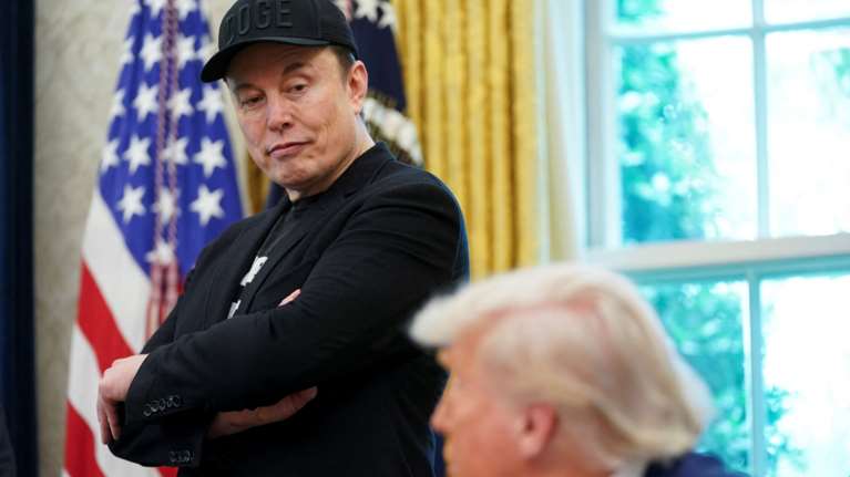 Έξαλλος ο Ίλον Μασκ με το φορολογικό νομοσχέδιο του Τραμπ: &quot;Αηδιαστικό βδέλυγμα - Ντροπή σε όσους το ψήφισαν&quot;