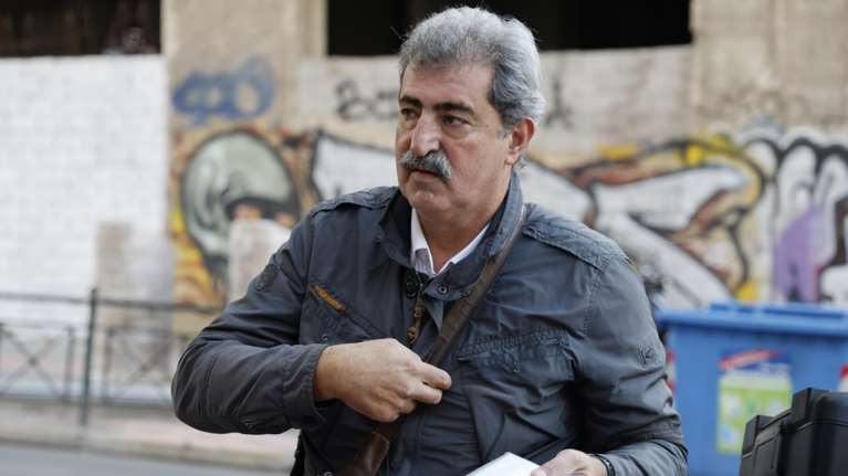 Πολάκης κατά Χρυσοχοΐδη για το γλέντι στον Ερυθρό: Η Διοικήτρια θα έπρεπε από χθες να έχει πάει σπίτι της