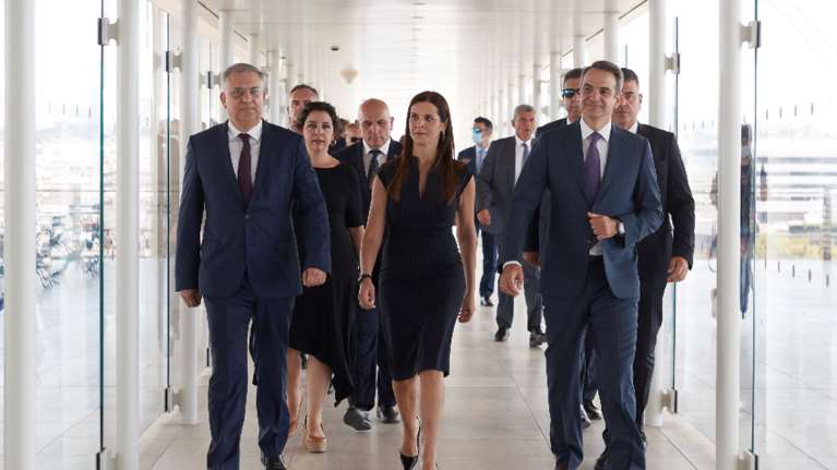 Μητσοτάκης: Εμβληματικό το πρόγραμμα &quot;Αντώνης Τρίτσης&quot; ύψους 2,5 δισ. ευρώ - Θα δημιουργηθούν 40.000 νέες θέσεις εργασίας