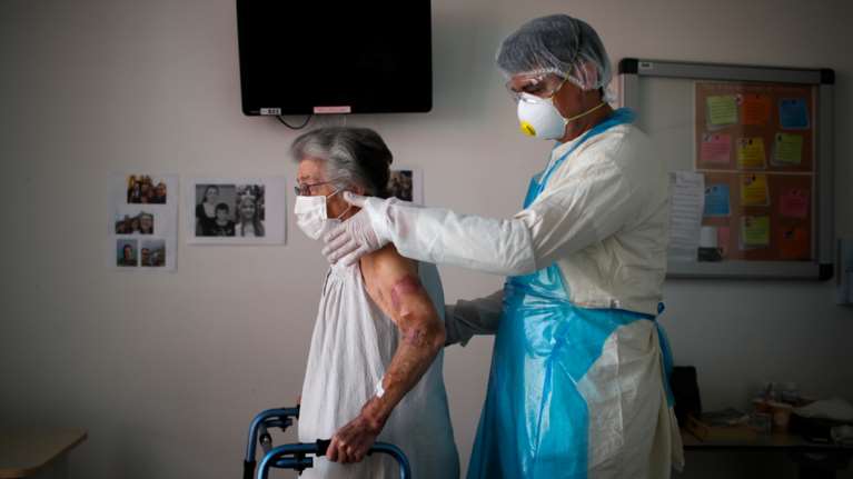 Κορονοϊός - Γαλλία: Πάνω από 3.700 κρούσματα σε μια μέρα - Ο χειρότερος απολογισμός από τον Μάιο