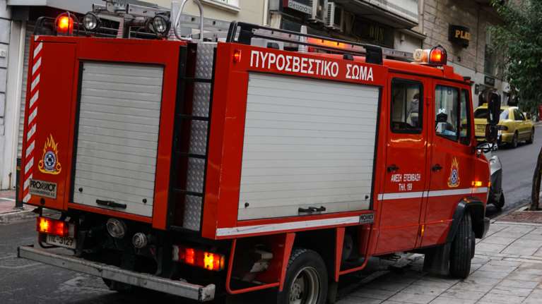 Θεσσαλονίκη: Βρέθηκε απανθρακωμένη σορός άνδρα μετά από φωτιά σε διαμέρισμα