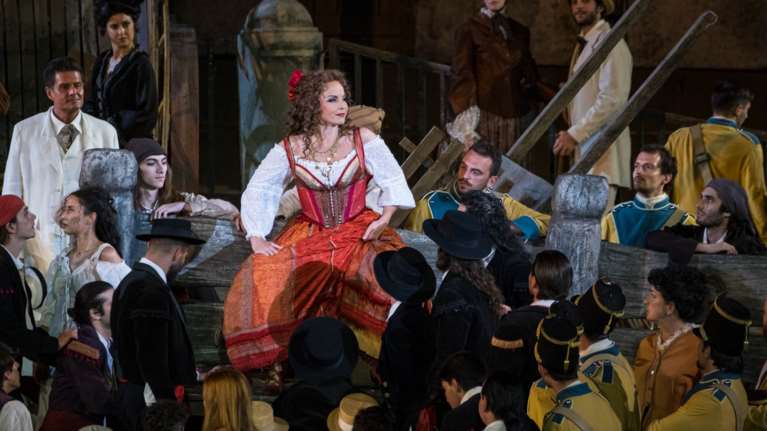 Carmen: Ένα οπερατικό υπερθέαμα από την Αρένα της Βερόνας -Σε σκηνοθεσία του Franco Zeffirelli